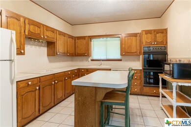 703 Cedar Dr, Copperas Cove, TX 76522 - photo 5