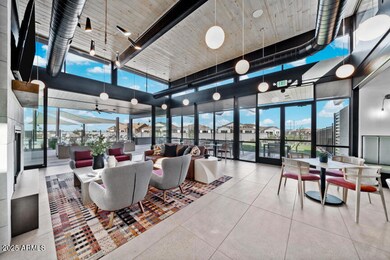 Clubhouse (3)