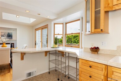 1208 W Bothwell St, Seattle, WA 98119 - photo 6