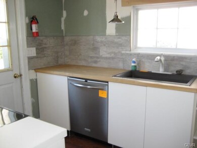 650 S Delaware Dr, Easton, PA 18042 - photo 6