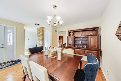 1 Stirling Ln, Rolling Meadows, IL 60008 - photo 7