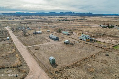 25100 N Larita Rd, Paulden, AZ 86334 - photo 2