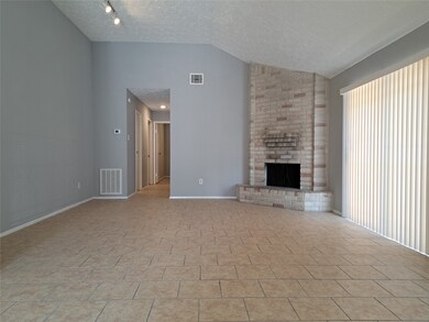 10068 Sharpton Dr, Houston, TX 77038 - photo 5