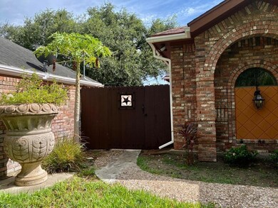 513 W 11th St, Weslaco, TX 78596 - photo 4