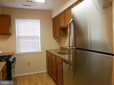 15703 Ambiance Dr, North Potomac, MD 20878 - photo 5