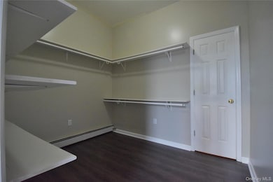 12 Railroad Ave unit Floor 2, Chester, NY 10918 - photo 6