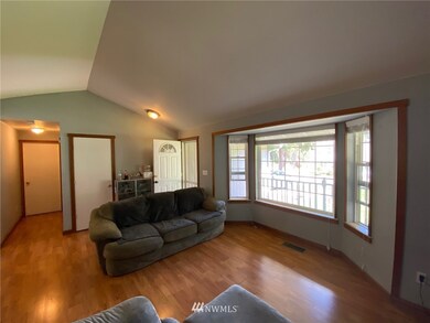 18107 E Clear Lake Blvd SE, Yelm, WA 98597 - photo 3