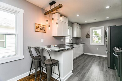 656 21st Ave SW, Cedar Rapids, IA 52404 - photo 7