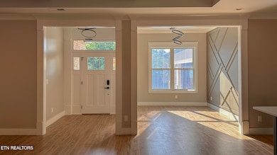 Foyer / Formal Dining