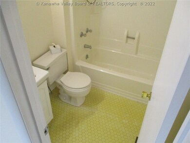 419 23rd St, Dunbar, WV 25064 - photo 5