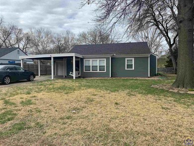 2412 SW 23rd St, Topeka, KS 66611 - photo 2