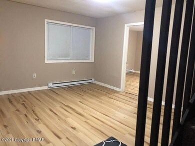 7522 Crestview Dr, Tobyhanna, PA 18466 - photo 4