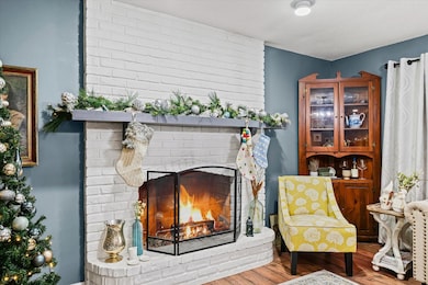 305 S West St, Mahomet, IL 61853 - photo 7