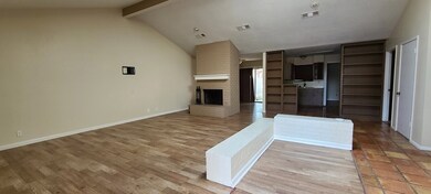 2509 Haynes Dr unit B, Midland, TX 79705 - photo 4