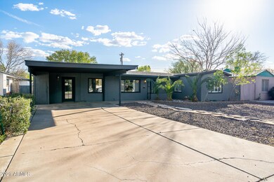 02_Front_01