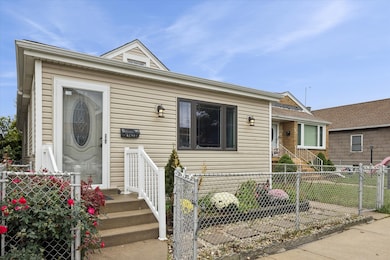 7211 W 58th Place, Summit Argo, IL 60501 - photo 2