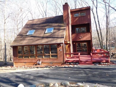 428 Somerset Dr, East Stroudsburg, PA 18301 - photo 2