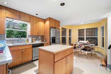 009-890SW20thSt-BocaRaton-FL-small