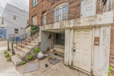 261 Quail St, Albany, NY 12203 - photo 4