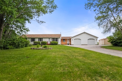 51 Burnham Rd_0103