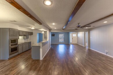 1013 Henson Dr, Hurst, TX 76053 - photo 6