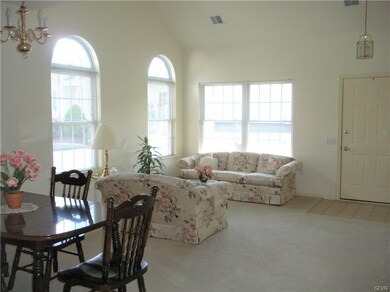 2633 Saddle Ln unit 23B, Macungie, PA 18062 - photo 5