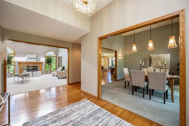 3270 Little Creek Rd NE, Cedar Rapids, IA 52402 - photo 6