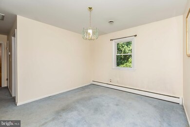 8944 Satyr Hill Rd, Parkville, MD 21234 - photo 6