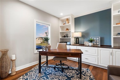 1106 Hillswick Ln, Raymore, MO 64083 - photo 6