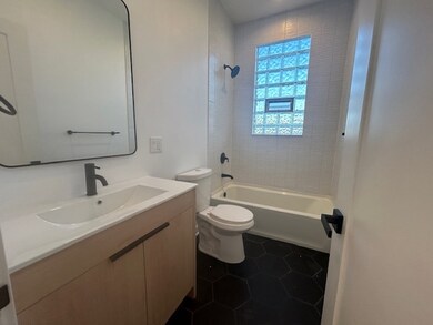 2619 N Kimball Ave unit 2R, Chicago, IL 60647 - photo 5