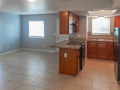 4142 N 11th No 3 (5 of 12)