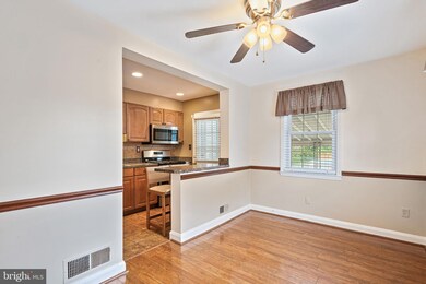 5917 Cedonia Ave, Baltimore, MD 21206 - photo 6