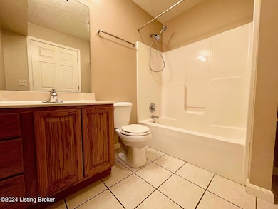 907 E Hackberry St unit 5, Salem, IN 47167 - photo 6