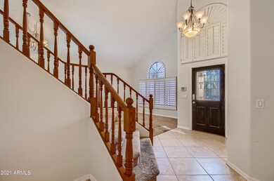 5-705302384-07 Foyer