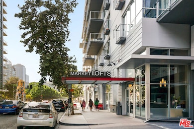 Market Loft Condos unit 237, Los Angeles, CA 90015 - photo 2