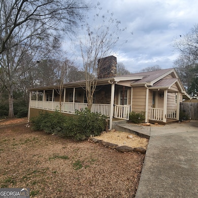582 S Cherokee Rd, Social Circle, GA 30025 - photo 2