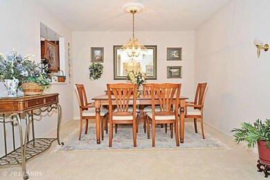 7915 Valleyfield Dr, Springfield, VA 22153 - photo 3