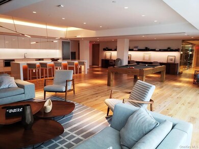 Flushing Commons Residences unit 8G, Flushing, NY 11354 - photo 7