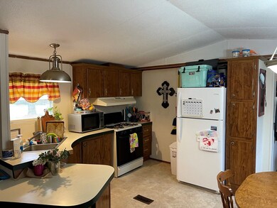 1071 Pinecrest Dr, McComb, MS 39648 - photo 5