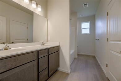 27027 E Oak View Dr, Lone Jack, MO 64086 - photo 5