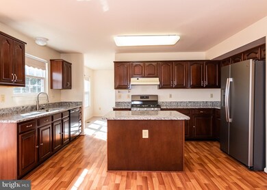 321 Kalorama Rd, Sykesville, MD 21784 - photo 2