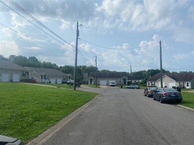 204 Honeysuckle Ln, Shelbyville, TN 37160 - photo 5