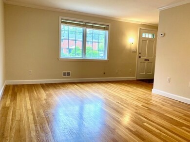 37 Linden St unit 17, Wellesley, MA 02482 - photo 4