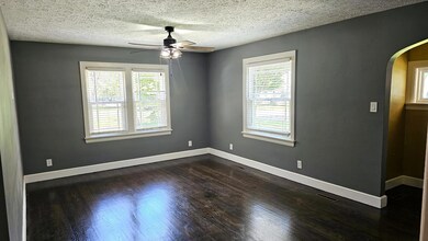1502 E Stanford 5