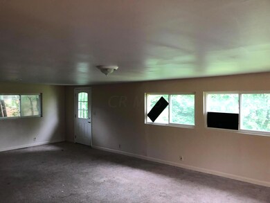 Living room 3
