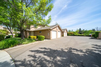 1460 Serrano Pl-3