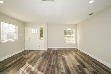 5100 Goose Creek Dr, Baytown, TX 77521 - photo 6