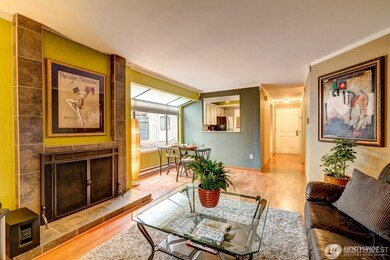 10008 NE 122nd St unit R-B, Kirkland, WA 98034 - photo 7