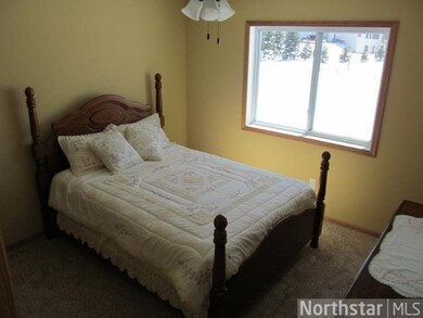 38266 Explorer Cir, North Branch, MN 55056 - photo 6