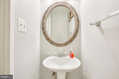 2912 Cambridge Dr, Woodbridge, VA 22192 - photo 6